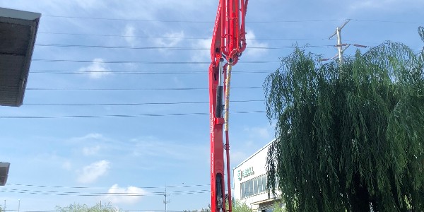 泵車在操作時，臂架要注意哪些操作