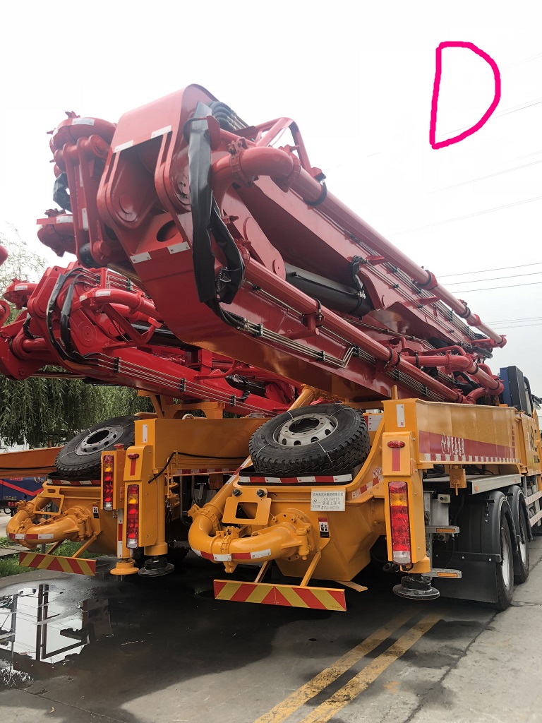 青島小型混凝土泵車(chē)價(jià)格 (1)