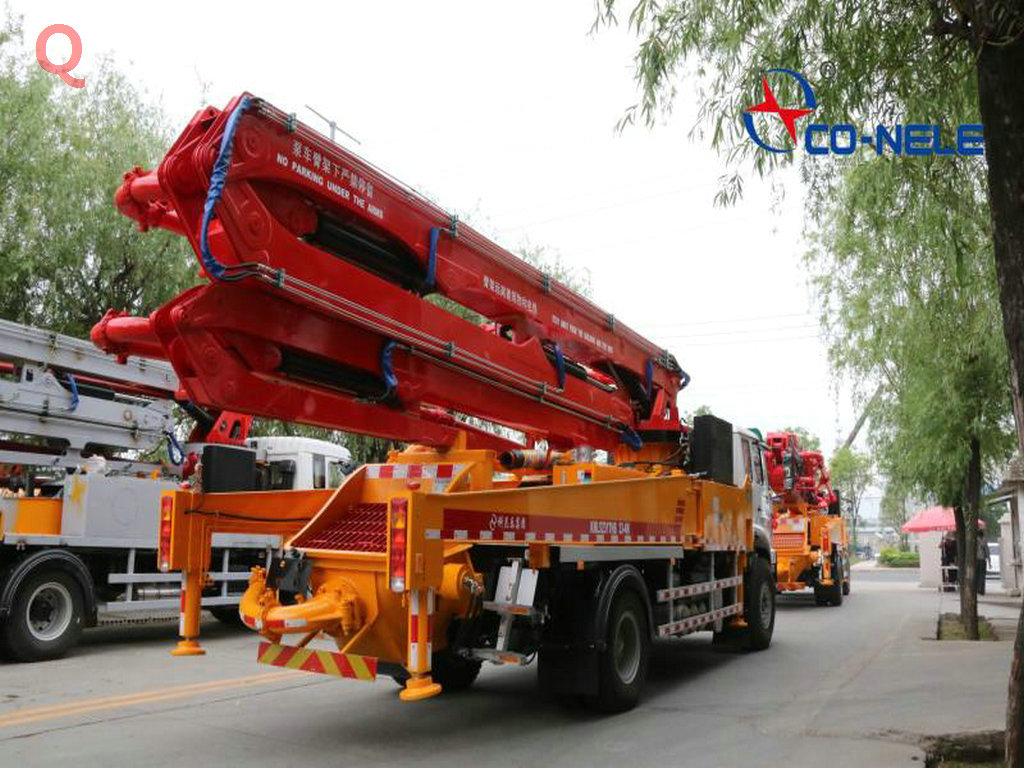 小型混凝土泵車，天泵，小型泵車