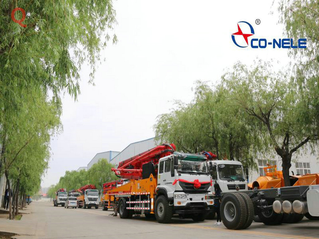 天泵，小型混凝土泵車，小型泵車