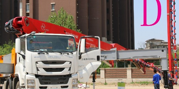 小型混凝土泵車的回轉支承如何保養(yǎng)？