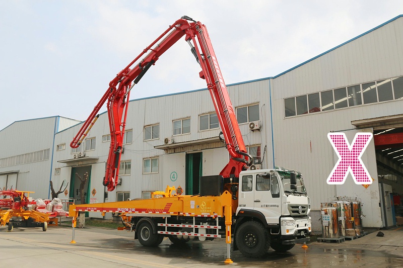 青島小型混凝土泵車價(jià)格 (2)