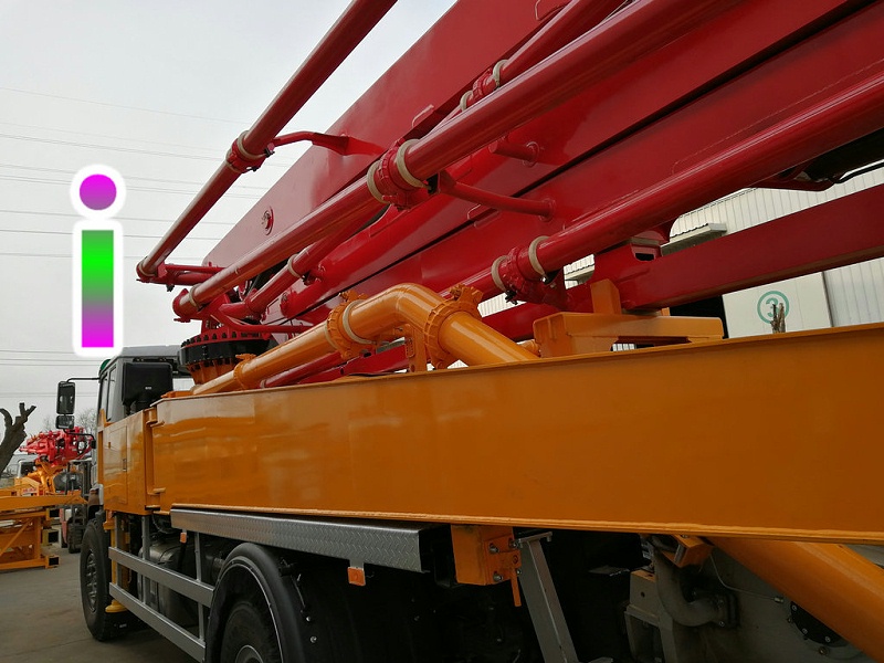 青島小型混凝土泵車價(jià)格 (2)