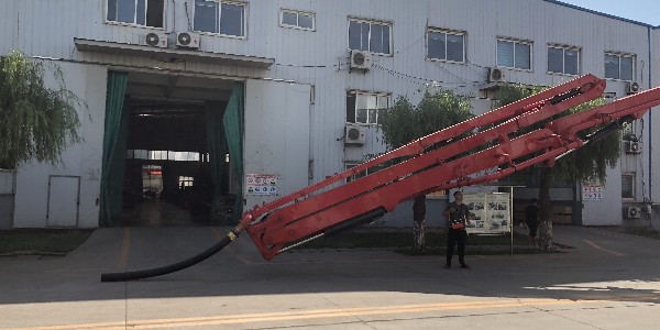 泵車由哪些零部件組成？