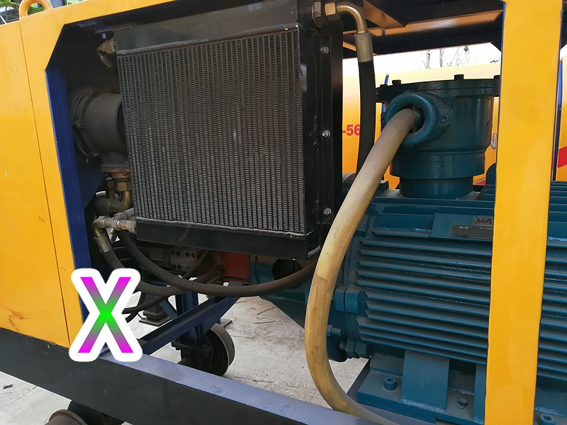 青島混凝土輸送泵價格 (16)