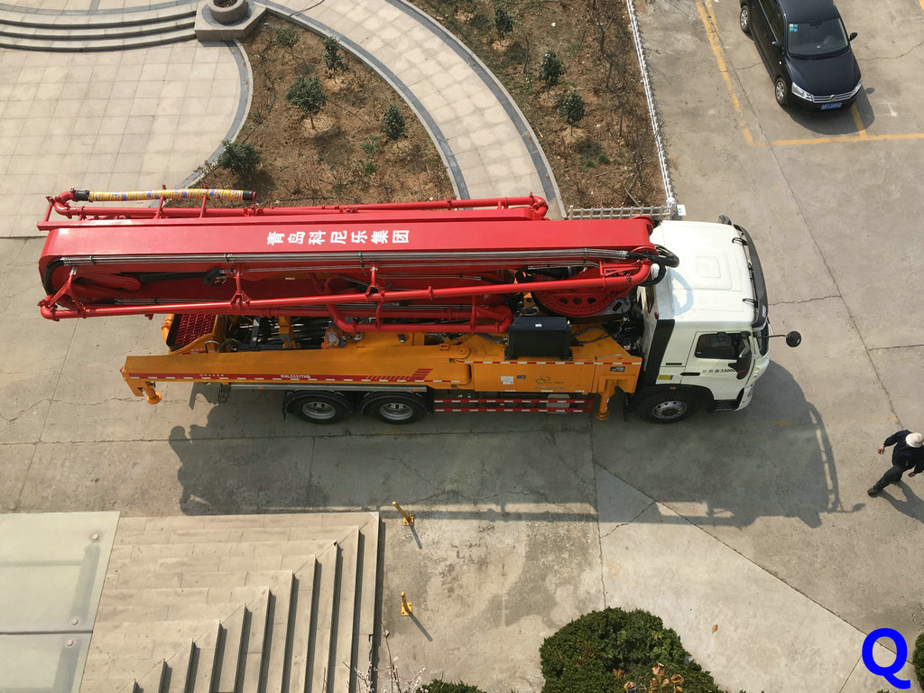 小型混凝土泵車，科尼樂小型泵車，天泵，混凝土泵車，