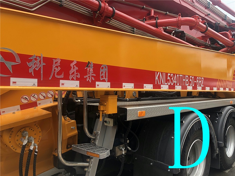 青島小型混凝土泵車價格 (36)