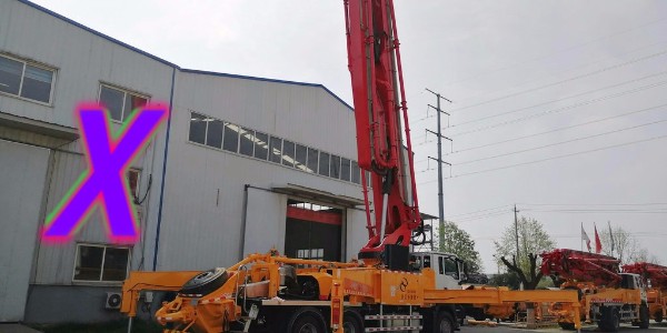 小科說泵車—小型混凝土泵車的油液中跑進去空氣了怎么辦？