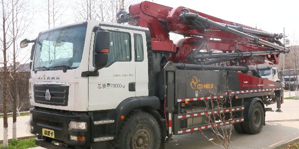 泵車施工也有一定的局限性，主要表現(xiàn)在以下幾方面