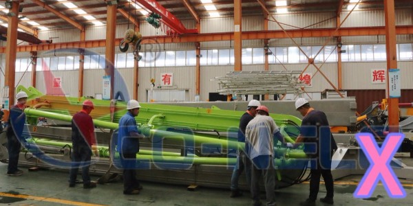 混凝土布料機(jī)在橋涵面布料時(shí)，應(yīng)如何完成滑模攤鋪？