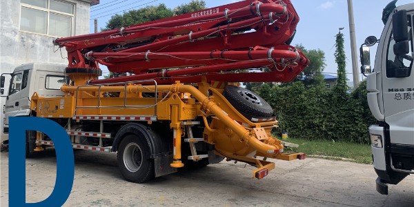 如何采用直接打水法清洗混凝土泵？