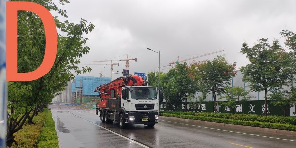 向下布管時(shí)混凝土泵車要注意哪些