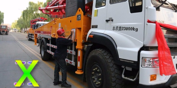 小型泵車從開到工地到作業(yè)完成，施工流程你都了解嗎？——科尼樂