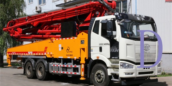 混凝土泵車在建筑工地上使用時(shí)，展現(xiàn)出哪些優(yōu)勢